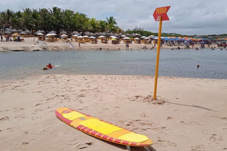 A operação do Corpo de Bombeiros resultou em 14 salvamentos 