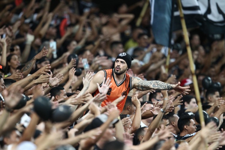FORTALEZA,CE, BRASIL, 14.11.2021: Torcida do Ceará no Jogo pela serie A do campeonato brasileiro, Ceará vs Sport, arena Castelão.   (Fotos: Fabio Lima/O POVO).