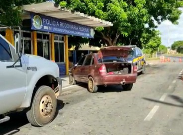 Os homens furtavam veículos no interior dos estados (CE e RN) e os traziam para Região Metropolitana de Fortaleza 