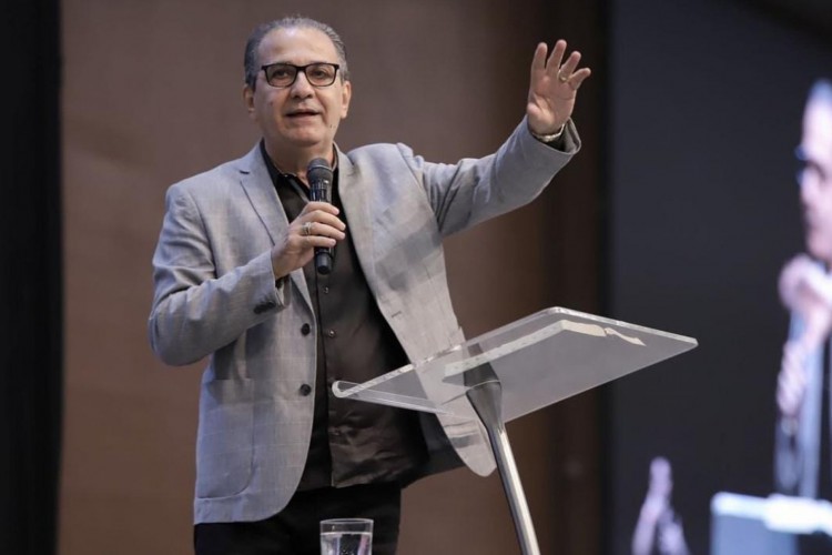 Pastor Silas Malafaia preside a Assembleia de Deus Vitória em Cristo
