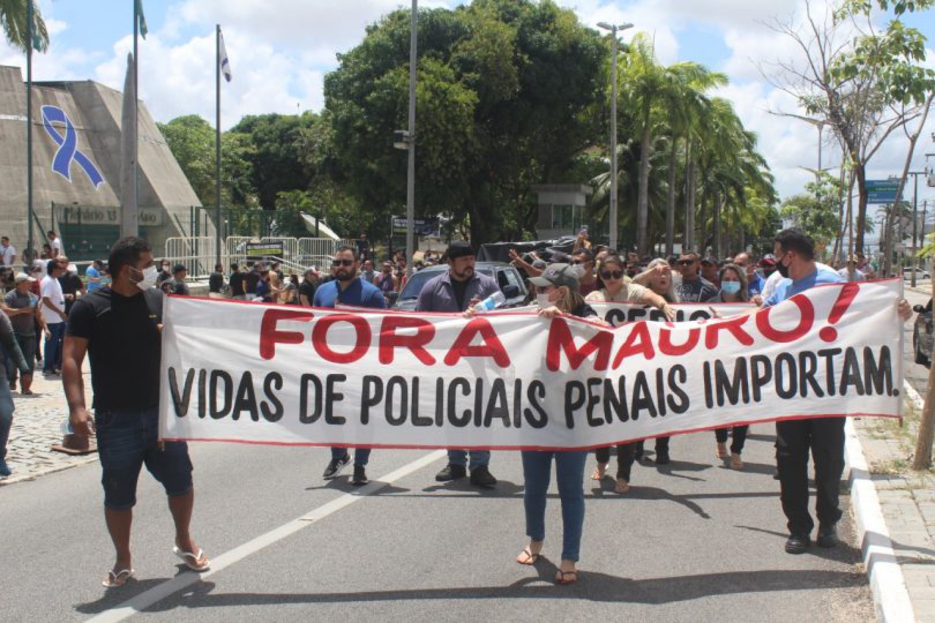 ￼POLICIAIS PENAIS realizaram manifestação em frente à Assembleia Legislativa do Estado em novembro passado (Foto: Divulgação/Sindicato dos Policiais Penais)