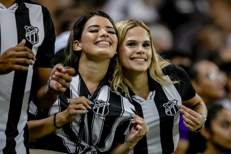 Mulheres pagarão meia entrada no jogo entre Ceará e CSA
