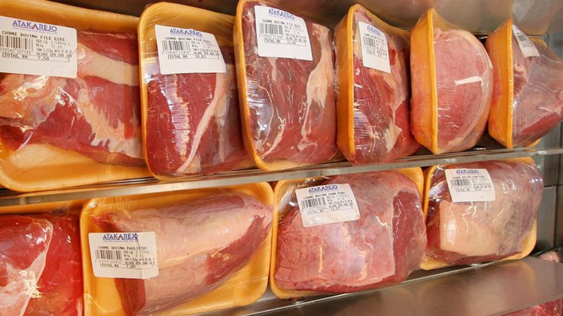 Carne bovina exposta em supermercado (foto: Arquivo Correio 24h)