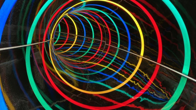 O toboágua possui 13 metros de altura e trajetos com comprimento entre 104 e 114 metros (foto: Divulgação/Beach Park)