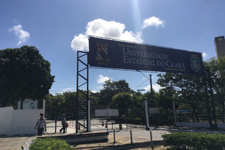 Movimentação no campus Itaperi foi tranquila após aplicação do exame neste domingo, 5