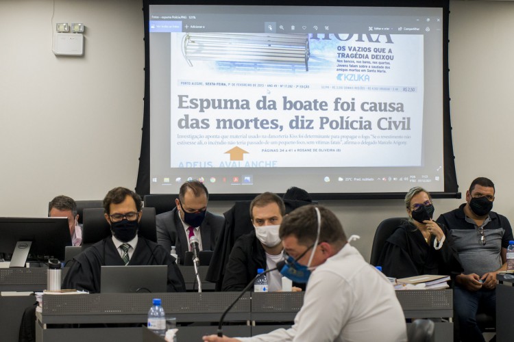 Testemunhas do caso da Boate Kiss depõem em Porto Alegre, no Rio Grande do Sul. Acompanhe transmissão de hoje, 8 de dezembro (08/12)