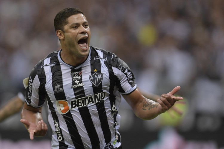 Hulk comemora gol em jogo de ida v&aacute;lido pela Copa do Brasil diante do Athletico Paranaense