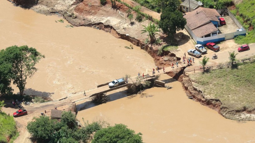 (Porto Seguro - BA, 12/12/2021) Presidente Bolsonaro sobrevoa  áreas atingidas por enchentes no Estado da Bahia.
Foto: Isac Nóbrega/PR(foto: Isac Nóbrega/PR)