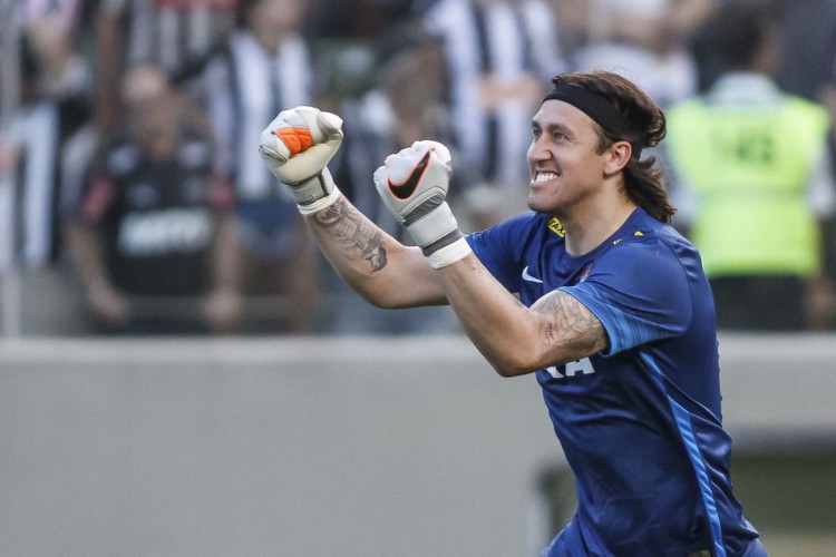 Cássio renova com o Corinthians até o fim de 2024