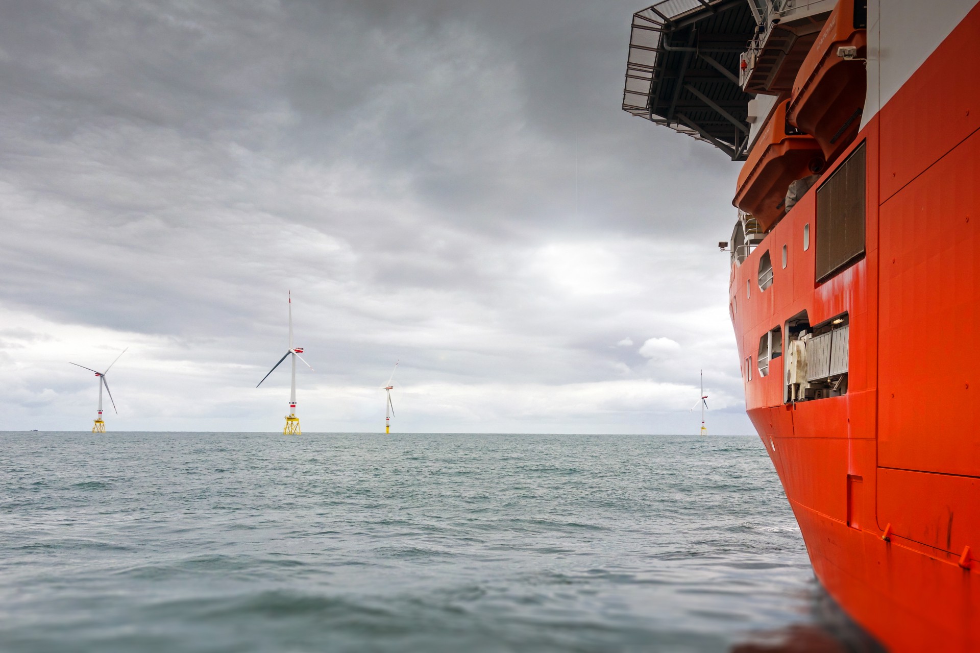 ￼NO BRASIL, todos os projetos de eólica offshore ainda estão em análise. Mas na Europa já é realidade (Foto: Getty Imagens/Charlie Chesvick)