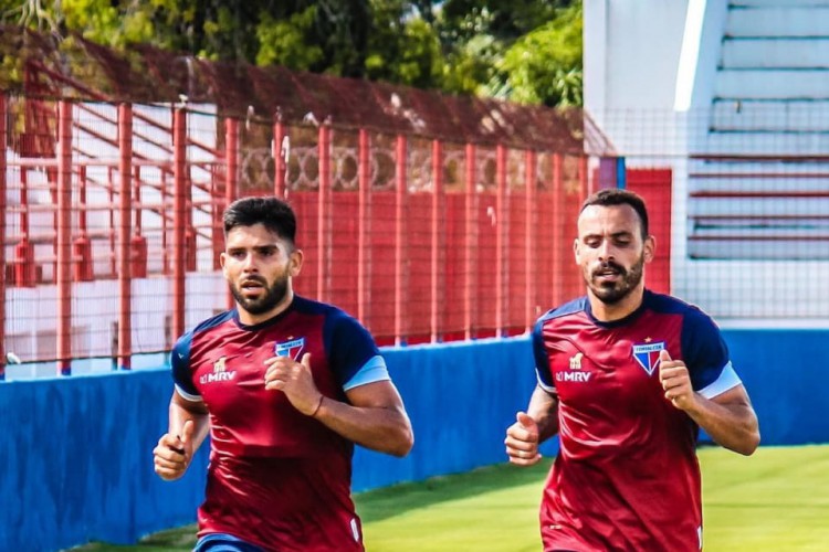 Silvio Romero e Moisés treinam no Fortaleza