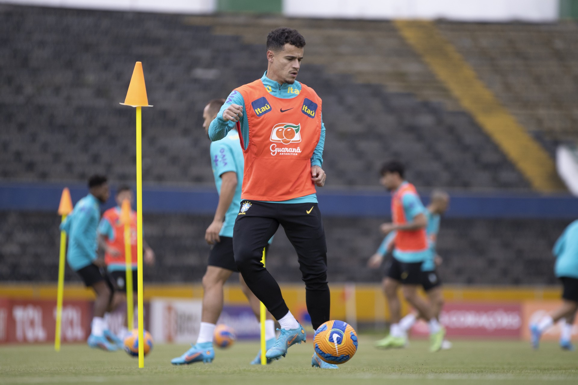 Philippe Coutinho será titular do Brasil em duelo no Equador (Foto: Lucas Figueiredo/CBF)