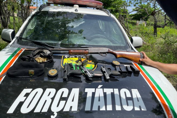 Armas e munições apreendidas em Caucaia 
