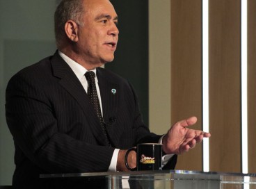 O ministro da Saúde, Marcelo Queiroga, participa do programa Sem Censura, na TV Brasil 