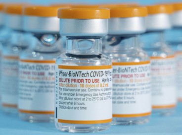 Pfizer-BioNTech sugere duas doses de vacina para crianças a partir de 2 anos de idade 