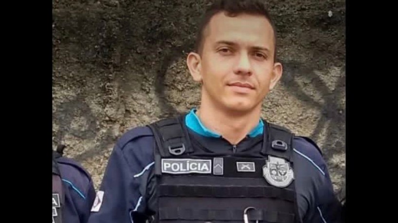Antônio Cadorne Rodrigues Júnior, de 34 anos, ingressou na PMCE em 2018 e foi vítima de latrocínio no bairro Quintino Cunha. Ele é o segundo agente de segurança morto neste ano (foto: via WhatsApp O POVO )