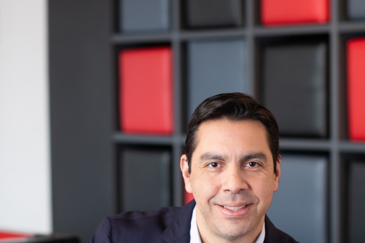 Daniel Rojas é natural de Santiago, capital chilena