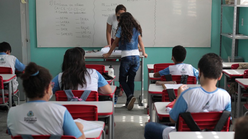 Inicialmente, Sarto havia concedido 11% de reajuste. Com a definição do aumento de 33,24% do piso nacional, pelo Governo Federal, esse reajuste de 11% teve de ser ampliado (foto: FABIO LIMA)