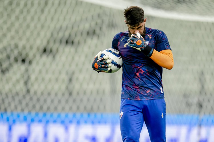FORTALEZA, CE, BRASIL, 02-02.2022: Fernando Miguel. Floresta x Fortaleza, pela Copa do Nordeste, na Arena Castelão. em epoca de COVID-19. (Foto:Aurelio Alves/ Jornal O POVO)