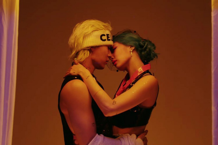 Hyuna e Dawn anunciaram noivado nesta quinta-feira, 3 de fevereiro