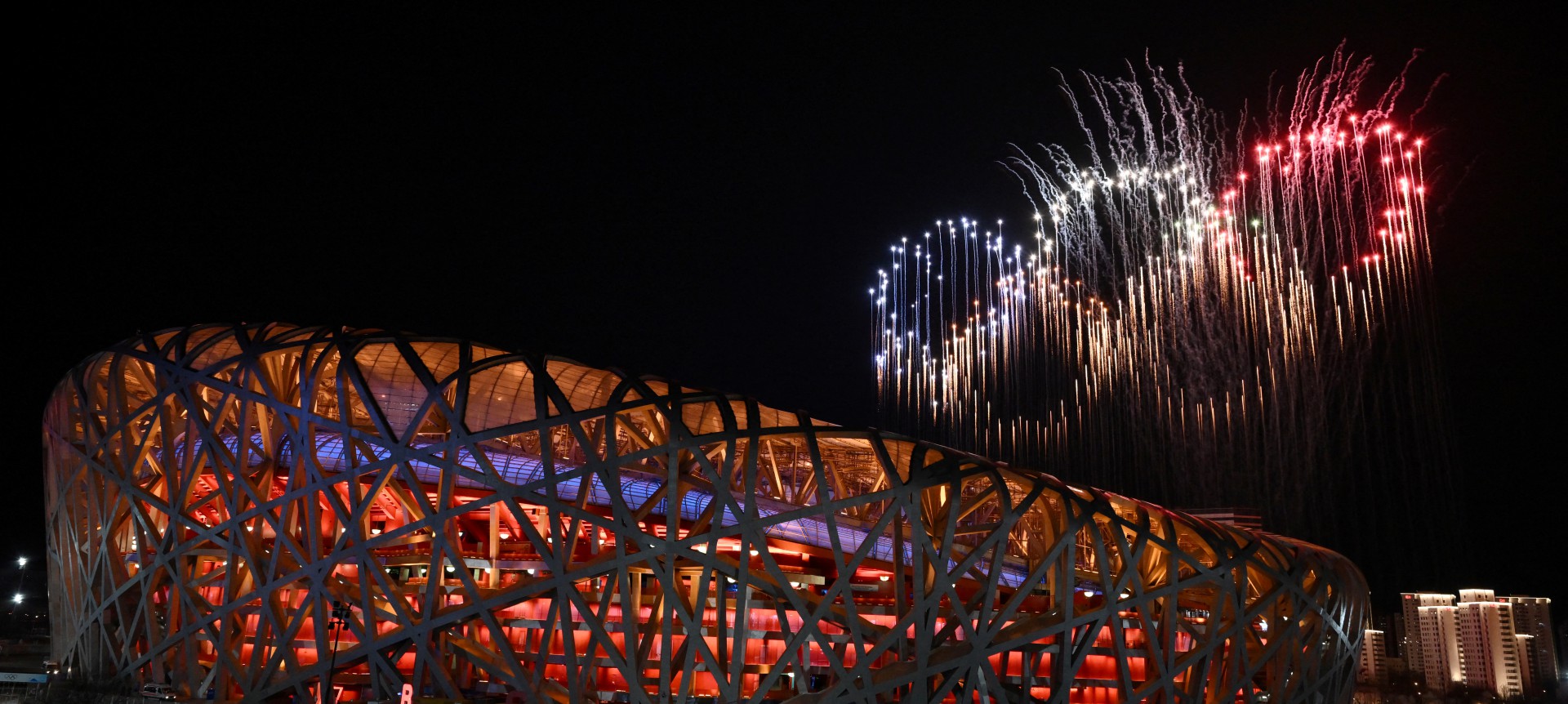 Abertura dos Jogos Olímpicos de Inverno de Pequim 2022, no Estádio Nacional, conhecido como Ninho de Pássaro, em Pequim, em 4 de fevereiro de 2022.