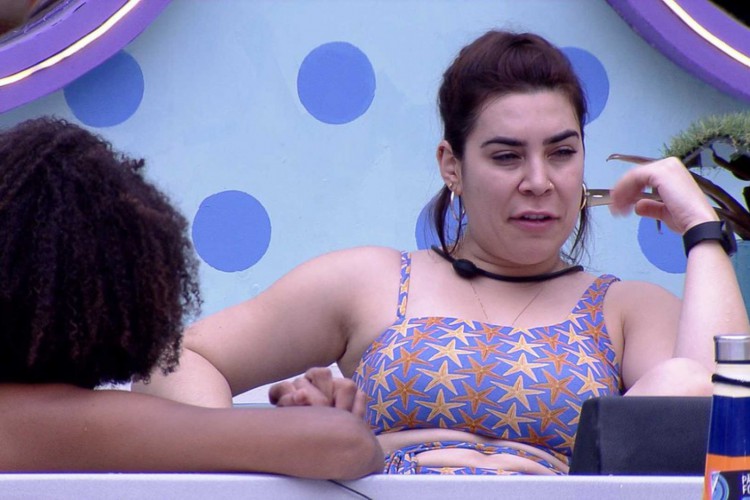 BBB 22: Naiara tenta alertar Jessilane sobre conversas sobre jogo; veja onde assistir o programa de hoje ao vivo neste sábado (05/02)