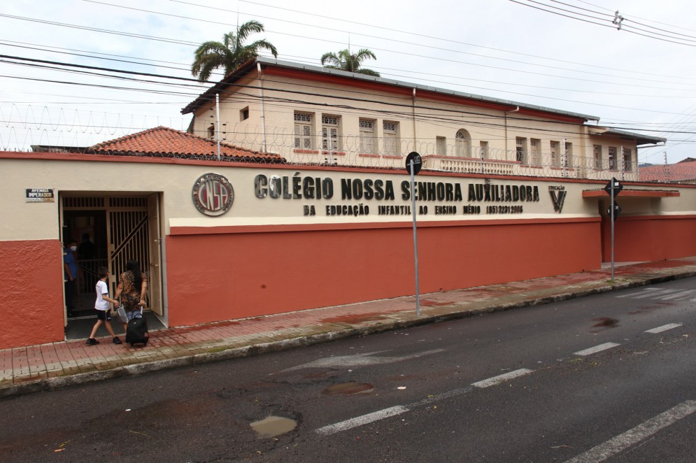 Local onde funcionou a antiga Escola São Rafael, na avenida Imperador, hoje é sede do Colégio Nossa Senhora Auxiliadora, ambos geridos pela mesma ordem religiosa(Foto: FABIO LIMA)