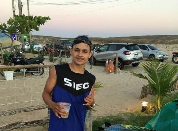 Matheus Cruz, de 19 anos, foi morto a tiros dentro da Delegacia de Camocim  