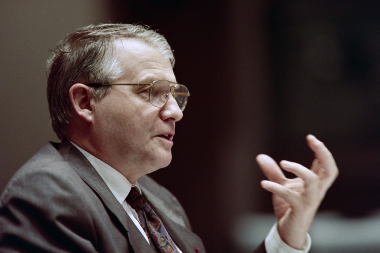 PROFESSOR co-descobridor da aids Luc Montagnier