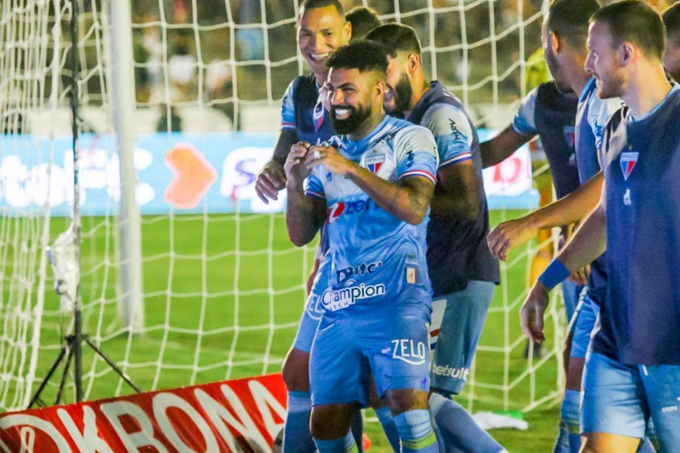 Romarinho deve ganhar nova chance como titular no Fortaleza