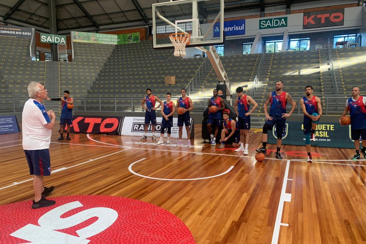 Carcalaion segue em preparação para o jogo contra o Caxias do Sul