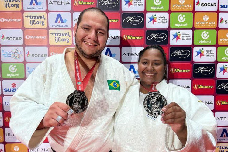 Beatriz Souza e Rafael Silva faturam prata em Grand Slam de Judô 