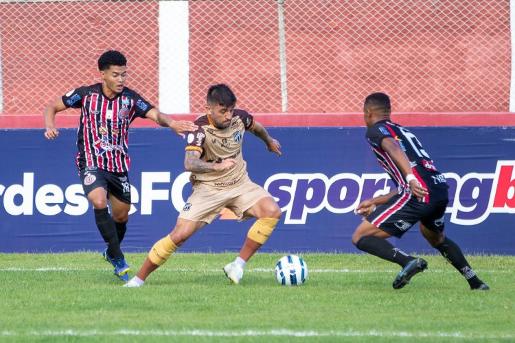 O Ceará derrotou o Atlético-BA por 1 a 0, fora de casa, em jogo válido pela sexta rodada da Copa do Nordeste 
