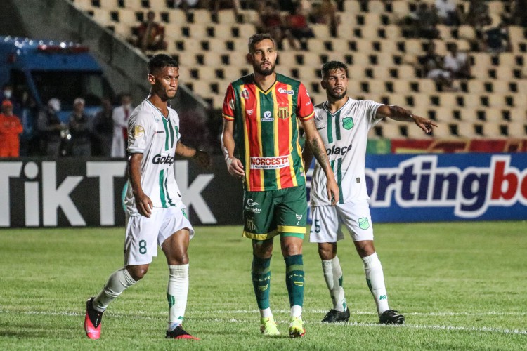 O Floresta foi derrotado por 3 a 0 pelo Sampaio Corrêa na Copa do Nordeste 