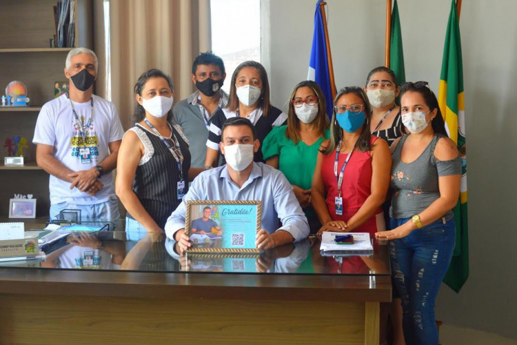 Com reajuste de 33,24%, professores de Uruoca podem receber salários de até R$4.400,00