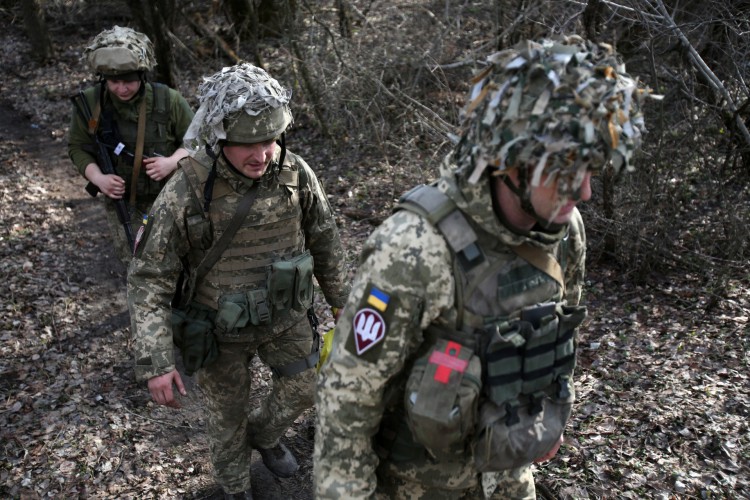 MOVIMENTAÇÃO de tropas ucranianas próximo à região separatista