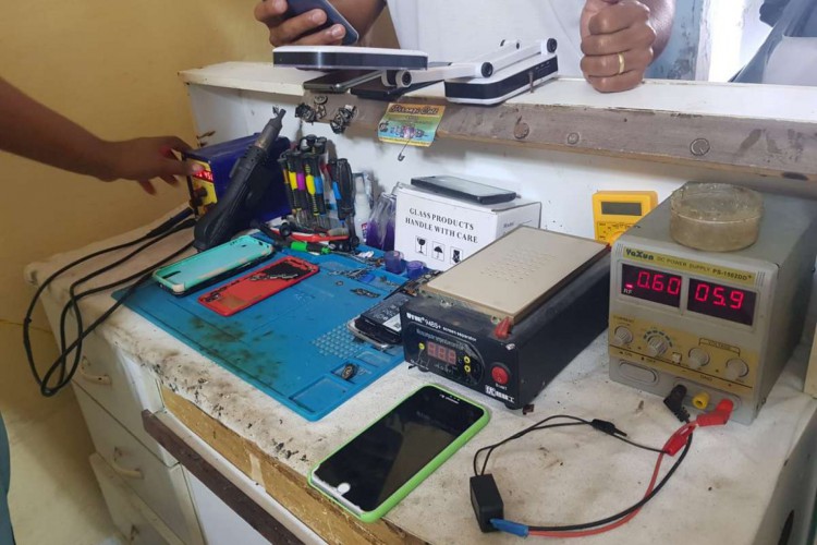 Polícia Cívil desarticula comércio irregular envolvido em esquema de receptação de aparelhos celulares