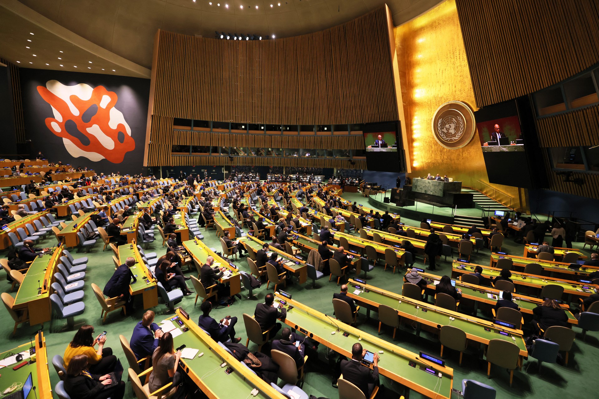 ￼Sessão extraordinária da assembleia das Nações Unidas, na segunda-feira, 28 (Foto: MICHAEL M. SANTIAGO / GETTY IMAGES NORTH AMERICA / GETTY IMAGES VIA AFP
)