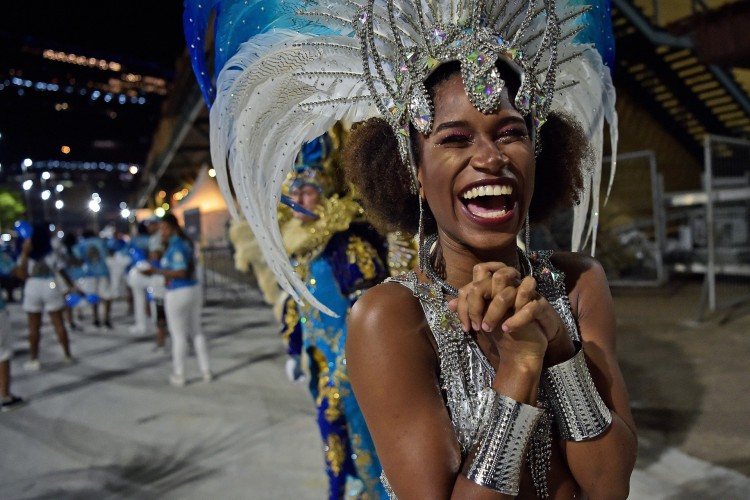 As escolas de samba do Rio de Janeiro (RJ) no Carnaval s&atilde;o avaliadas por quesitos; entenda apura&ccedil;&atilde;o das notas