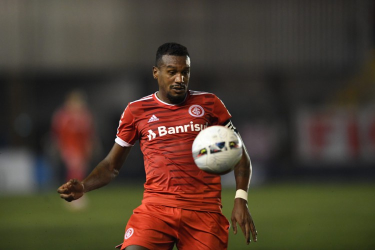 Internacional e Aimor&eacute; se enfrentam pelo Campeonato Ga&uacute;cho 2022 hoje, 6; onde assistir ao vivo e hor&aacute;rio do jogo. 
