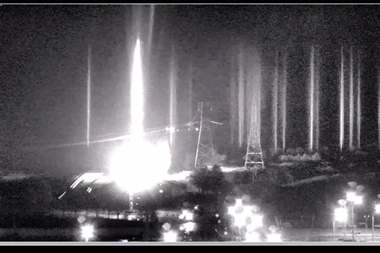 Usina nuclear de Zaporizhzhia, na Ucrânia, sob ataque e com incêndio