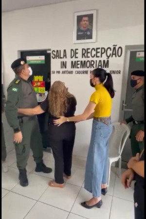 Família do soldado Cardone acolhida no quartel do 12º  BPM 