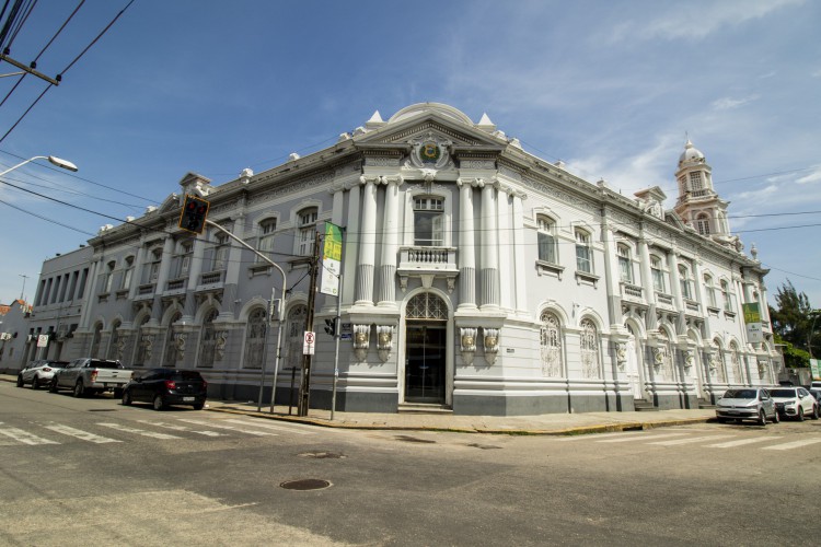 Secretaria da Fazendo do Cear&aacute; destaca sobra de R$ 1 bilh&atilde;o no or&ccedil;amento e pontua aumento recorde na arrecada&ccedil;&atilde;o do ICMS no Estado