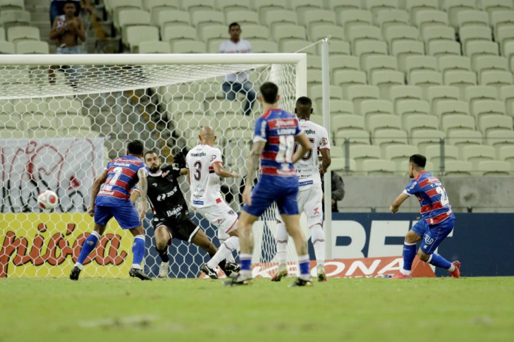 Ferroviário e Fortaleza se enfrentaram pelas semifinais do Campeonato Cearense. 