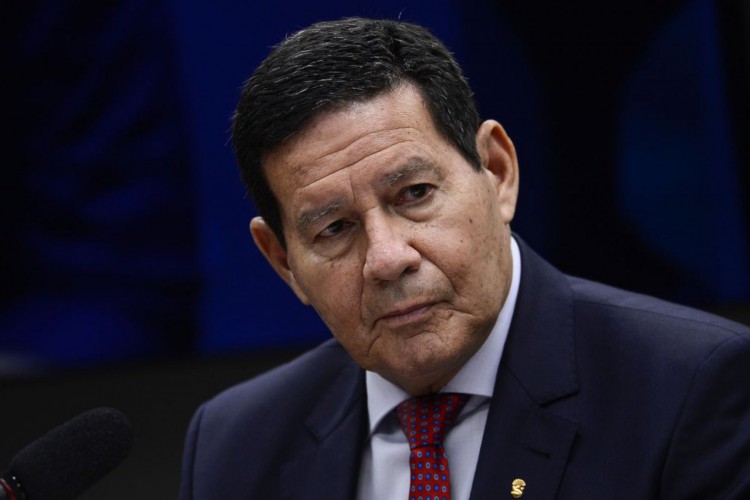 ￼Hamilton Mourão estará amanhã em Fortaleza