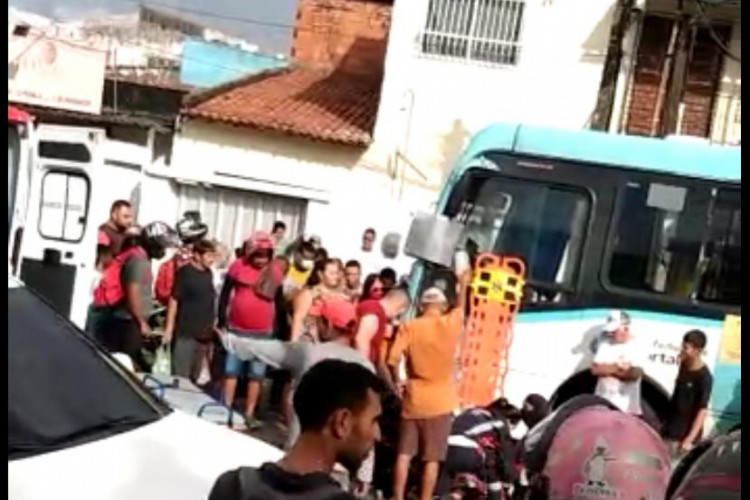 Acidente de trânsito deixou um morto e um ferido na avenida Augusto dos Anjos 