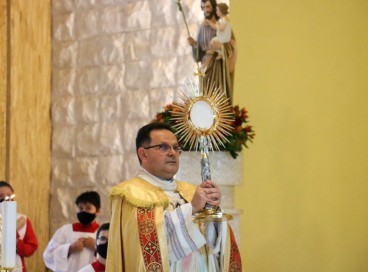 Padre Antônio Martins Irineu exercia o sacerdócio há mais de 29 anos 