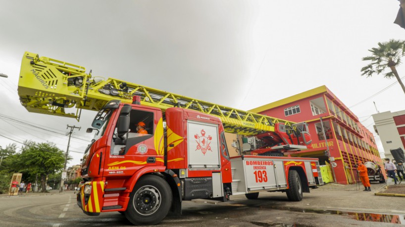 Foto de apoio ilustrativo: bombeiros atuaram em buscas