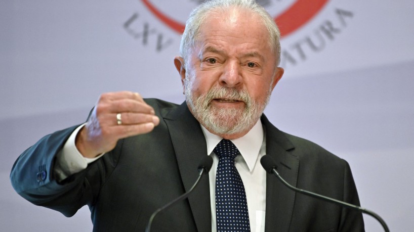 O ex-presidente brasileiro (2003-2011) Luiz Inácio Lula da Silva gesticula durante um fórum no Senado mexicano na Cidade do México em 3 de março de 2022. (Foto de ALFREDO ESTRELLA / AFP)(foto: ALFREDO ESTRELLA / AFP)