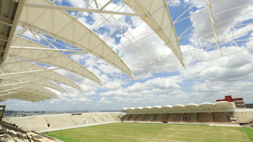 VISITA SECRETARIO DE CULTURA FABIANO PIUBA NA ARENA ROMEIRAO JUAZEIRO DO NORTE; COMITIVA TIAGO SANTANA; ENGENHEIRO RICARDO; MUNIZ; SECULT; SECRETARIA DE ESPORTE E JUVENTUDE; SEJUV; SUPERITENDENCIA DE OBRAS PUBLICAS; SOP; ©NIVIA UCHOA/GOV DO CEARA(foto: NIVIA UCHOA / GOVERNO DO CEARA)